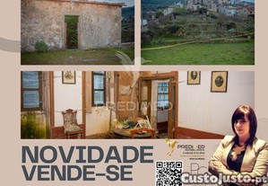 Moradia em runas com logradouro
