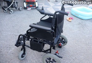 Cadeira de rodas elétrica