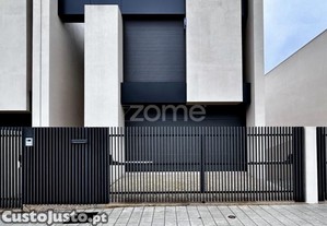 Moradia T3 Com Jardim Em Gondomar