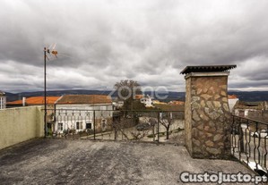 Moradia T4 Alijó