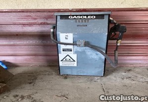 Bomba de Gasolina antiga para decorao