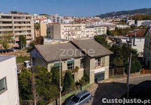Moradia Exclusiva Com Lote De 780 M² No Centro...
