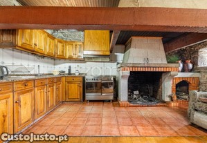 Quinta Com 74.400 M2 Em Penalonga, Ribeira De...