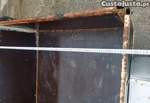 Reboque em bom estado