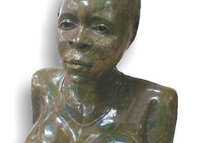 Escultura busto mulher verdite 40x26x15cm