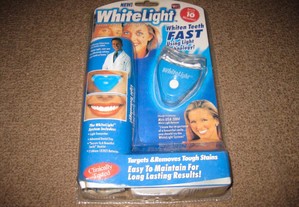 Kit Dental Branqueador "White Light" Novo e Embalado!