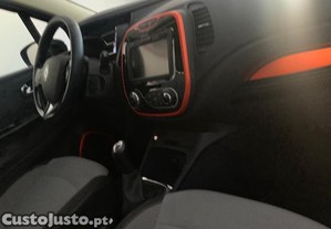 Renault Captur Sport - 14