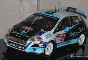 Ixo - Fiat Punto S2000 - GB 2009 - Bernardo Sousa