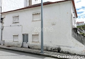 Moradia Para Reconstruir No Centro De Miranda...