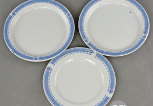 Conjunto de 3 pratos Porcelanas JDR
