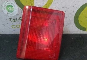 Farolim de nevoeiro direito PEUGEOT 407 SW 2.7 HDI