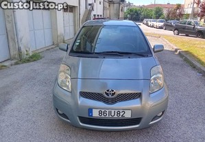 Toyota Yaris 1.2 - 10
