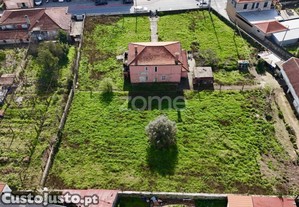 Mordia Individual T4 Com 3666 M2 De Terreno Em...