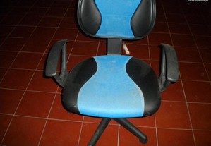 Cadeira escritorio - Azul e Preto