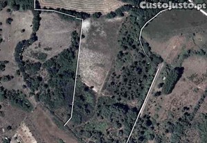 Terreno 5 hectares barato, viabilidade de construção, muita água e exposição solar