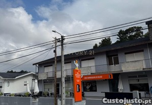 Luxuosa Moradia em Aveiro com Acessibilidade e Estacionamento