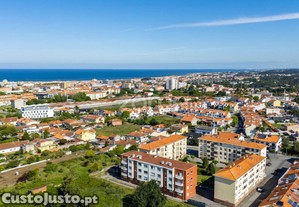 Apartamento T3 E Lugar De Garagem Em Espinho