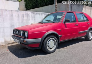 VW Golf 1.3 - 90