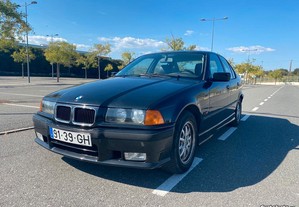 BMW 318 IS
