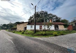 Casa de aldeia T2 em Leiria de 177,00 m²