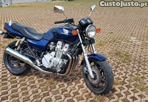 Honda CB 750 Seven Fifty - 96