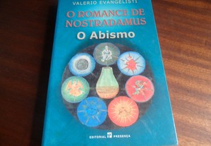 "O Romance de Nostradamus - O Abismo" de Valerio Evangelisti - 1ª Edição de 2002