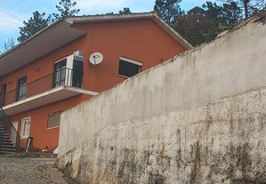 Casa / Villa T8 em Leiria de 402,00 m²