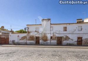 Prédio histórico no centro de évora projeto aprovado para hotel