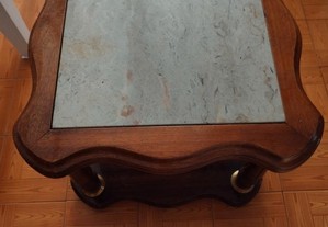Mesa de apoio com pedra mármore