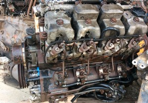 Trator-Motor VM91A/3 de 4 cilindros