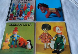 4 livros antigos bonecos de pano, lã e garrafas ,anos 60 /70