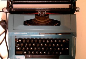Máquina de escrever eletrica