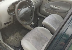 Ford Fiesta 1.2 ar condicionado revisão feita tudo em dia
