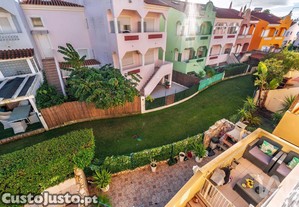 Casa / Villa T5 em Quarteira de 149 m²