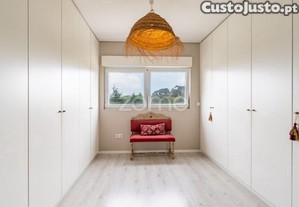 Moradia T4 De Charme Com Jardim E Piscina Na...