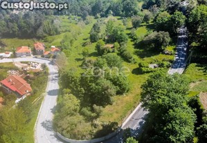 Quinta Com Terreno E Casas Para Reabilitação Em...