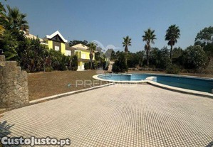 Moradia t6 de luxo com piscina e 4.857m² de terreno em belas | sintra