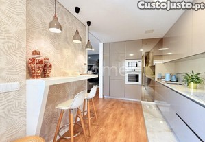 Apartamento T3 Seminovo Em Calendário