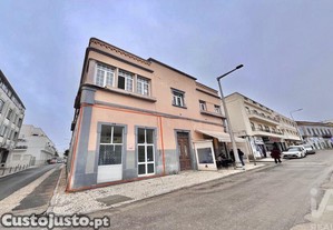 Loja / Estabelecimento Comercial em Olhão de 113,00 m²