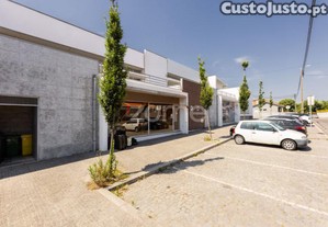 Armazém Para Atividades Industriais E Serviços...