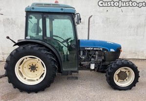 Trator New Holland TN90F