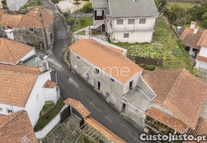 Casa T2 Para Recuperar Em Sanfins - Sever Do...