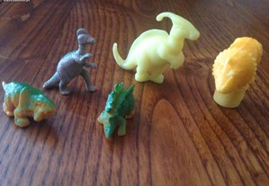 Colecção brinquedos dinossauros