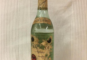 Bacardi Superior, garrafa antiga