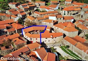 Prédio em Ruivães e Campos de 300 m²