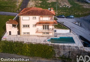 Casa / Villa T4 em Lanhoso de 209 m²