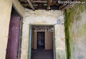 Moradia T2 Para Reconstrução