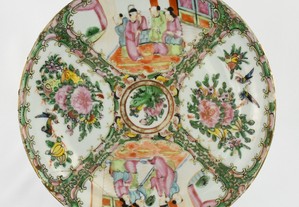 Prato em Porcelana da China decoração Mandarim, séc. XIX