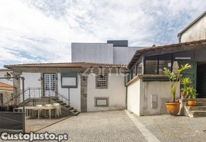 Prédio P/ Investimento - Centro De Lousada Com...