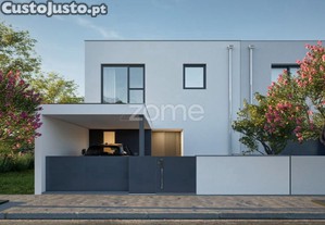 Moradia T3+1 A 800M Da Praia |S. Félix Marinha,...